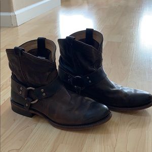 Frye Wyatt booties